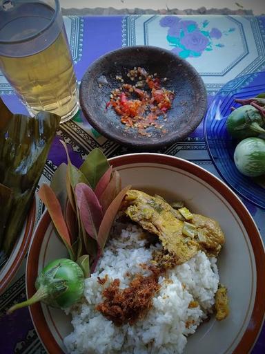 WARUNG NASI BUNGSU