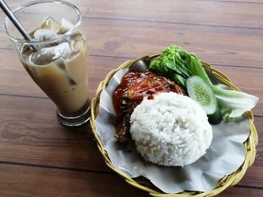 AYAM BAKAR ABAH USEP KATINEUNG RASA