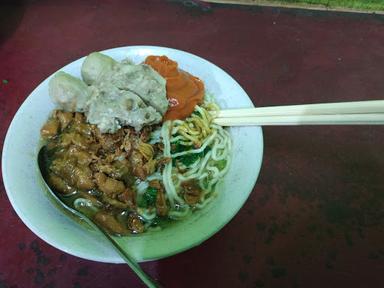 MIE AYAM BAKSO MOERNI