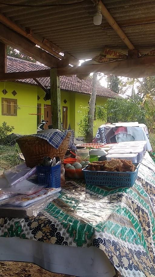 WARUNG NASI UDUK IBU ENUR