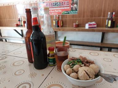 MIE BAKSO ARIA