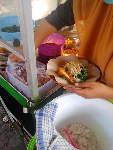 SOTO & PECEL PAGI PAK PRI