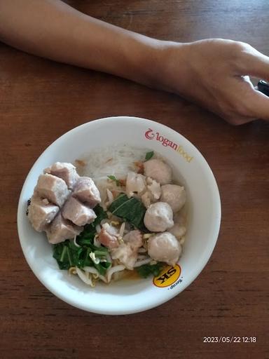 WARUNG BAKSO & MIE AYAM MAS SABAR SADAMAYA