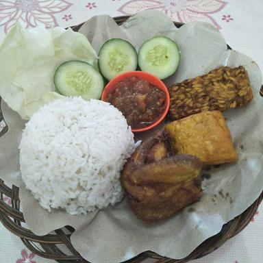 KEDAI MAKAN ASIK