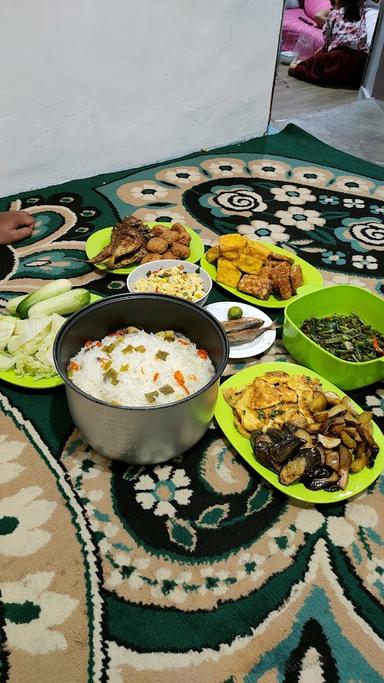 SALAD BUAH SHANUM FOOD