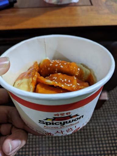 SPICYWON KOREAN STREET FOOD HALAL CIKUTRA