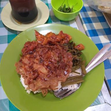 WARUNG NASI ENGGAL