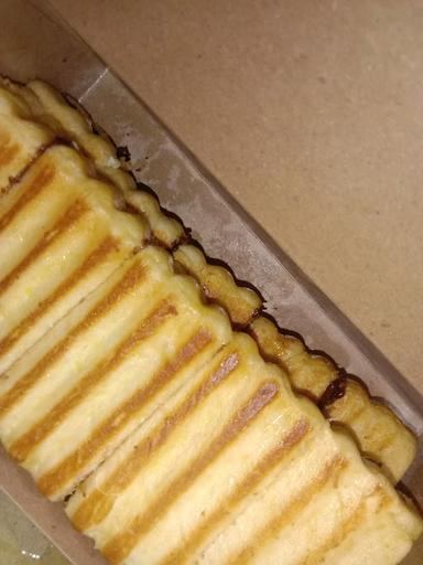 ROTI BAKAR CHAREEVA