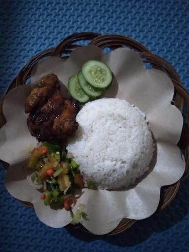 AYAM GORENG ADIEF