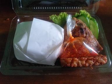 NASI KUNING MA KOKOM