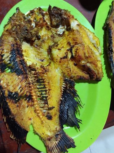 RUMAH MAKAN IKAN BAKAR ABAH ILHAM