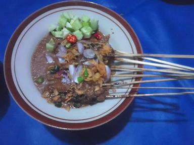 WARUNG SATE DAN SOTO MADURA MAS ROMY