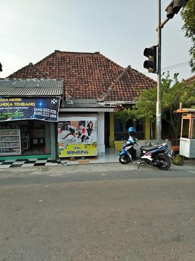 ROTI BAKAR BANDUNG