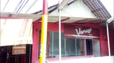 ROTI UNYIL VENUS PEMDA