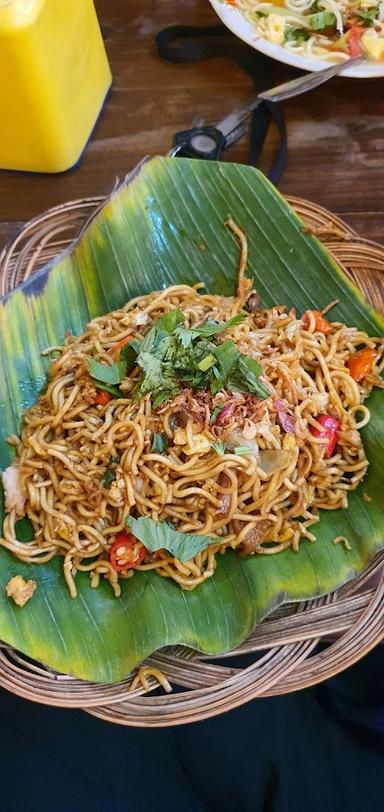 BAKMI JOGJA PAK ADI - SUKAHATI