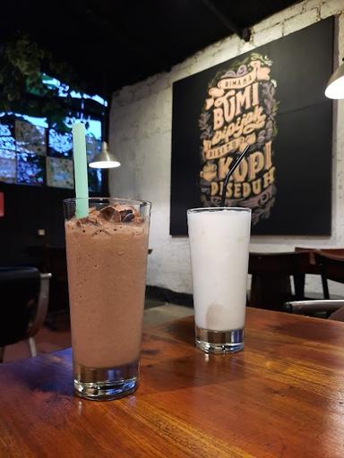 THE CELSIUS COFFEE KARADENAN CIBINONG BOGOR