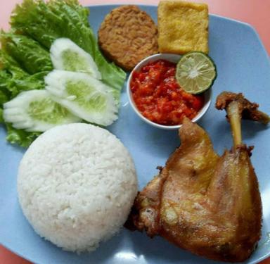 AYAM BAKAR NGAPAK CILACAP