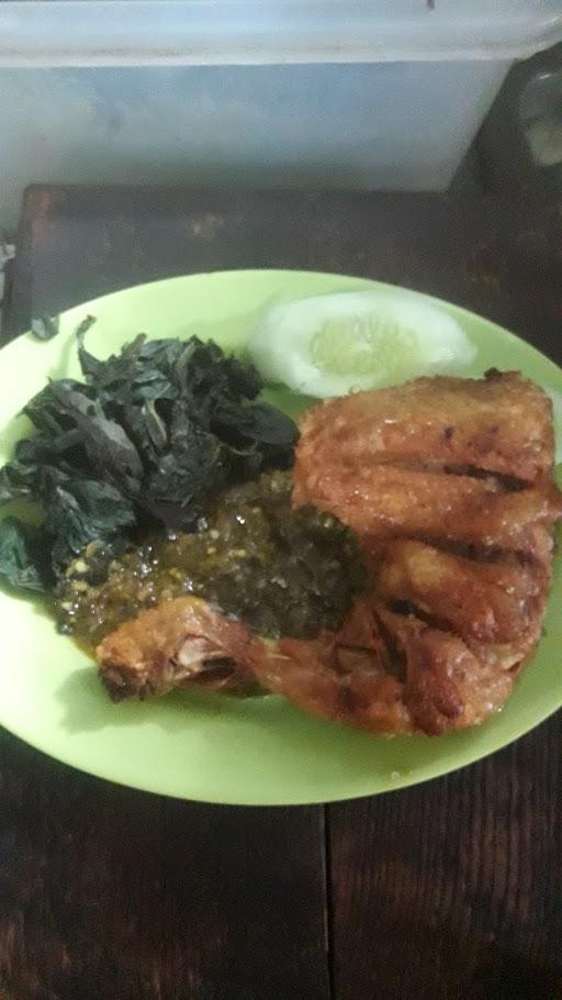 AYAM GORENG CABE IJO KHAS PADANG