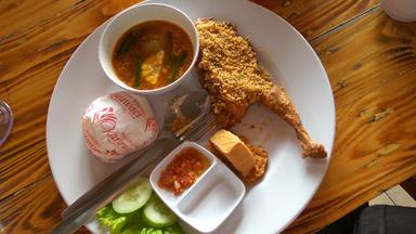 AYAM GORENG KARAWACI CIBINONG