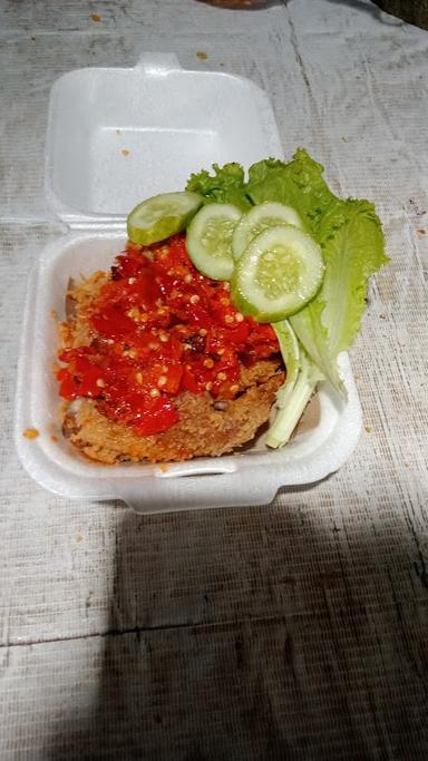 FAMILY FRIED CHICKEN (FFC)