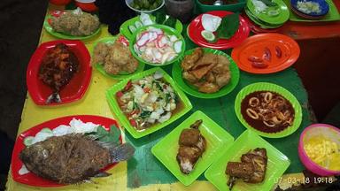 INDONESIAN TRADITIONAL FOOD