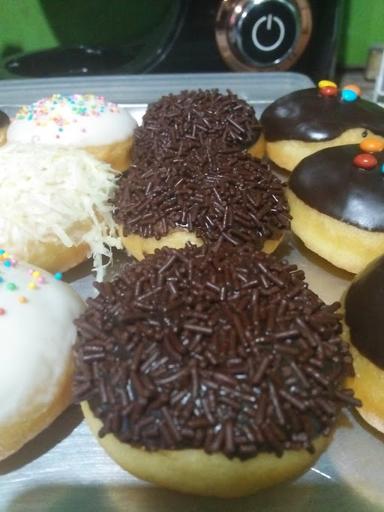 MYUMYU DONUTS