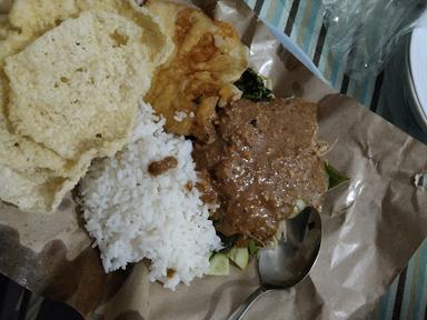 NASI PECEL KEMBANG TURI