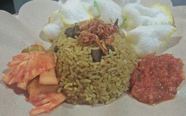 NASI UDUK DAN KEBULI BUNDA ASTY