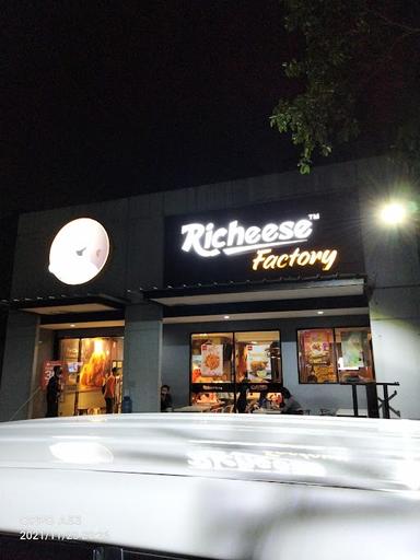 RICHEESE FACTORY CIBINONG