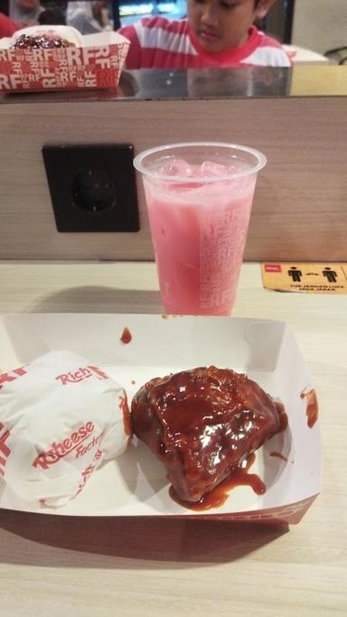 RICHEESE FACTORY CIBINONG