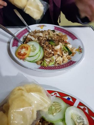 WARUNG 57 (BAKSO, AYAM PENYET, NASI GORENG)