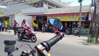 BAKSO SIMPANG TIGA