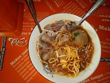 BAKSO RUDAL PAKDE KUMIS WONOGIRI