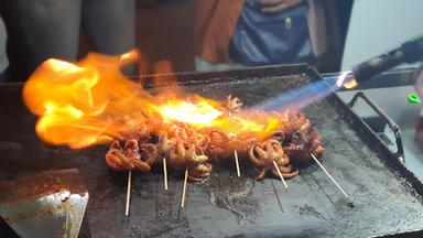 CUMI BAKAR SQUID BOSS