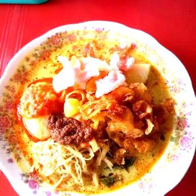 LONTONG SAYUR MEDAN DAN NASI UDUK