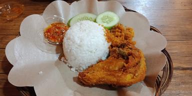 SANAS AYAM & BEBEK KREMES