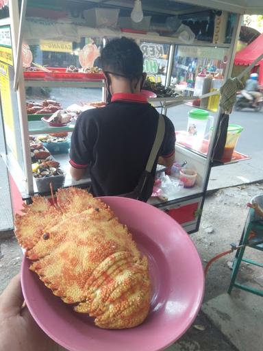 SEAFOOD RAKYAT GEROBAK CAB 9