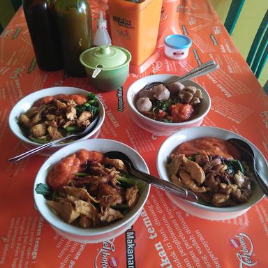 BAKSO SUKOWATI