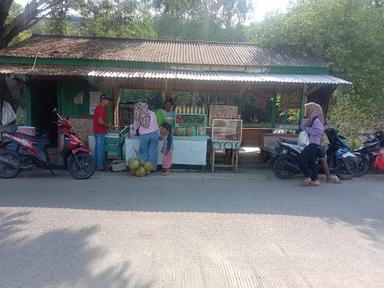 SAUNG MANG UKI