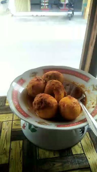 RUMAH MAKAKAN SUNDA MASAKAN N IBU AAM CIBEREREUM