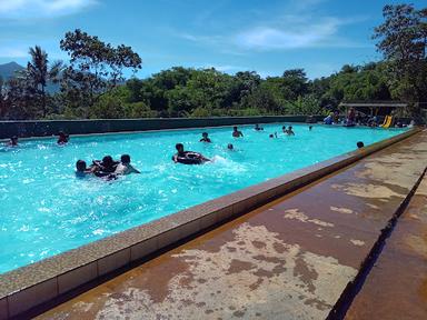 KOLAM RENANG CI BOLANG