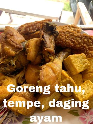 WARUNG NASI IBU DEDOH