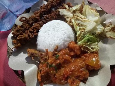 AYAM PENYET AUREL