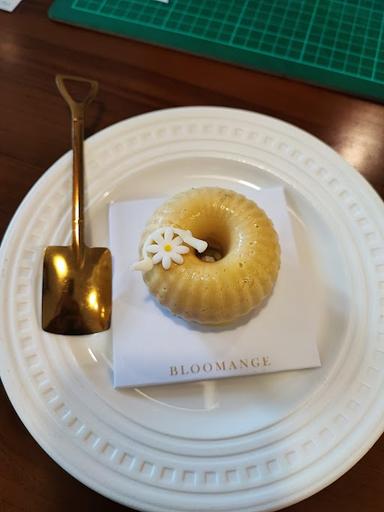 BLOOMANGE PATISSERIE