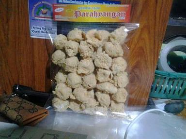 KERIPIK TAHU PARAHIYANGAN