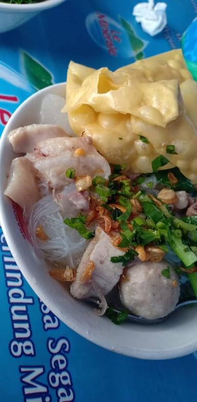 MIE BASO PAK KUMIS