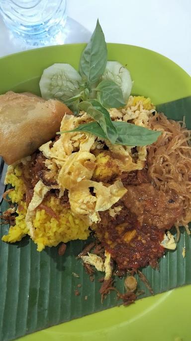 NASI KUNING DAN UDUK PANDU NY. SHELVY