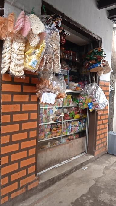 WARNAS AYAM DAN IKAN GORENG JASUN