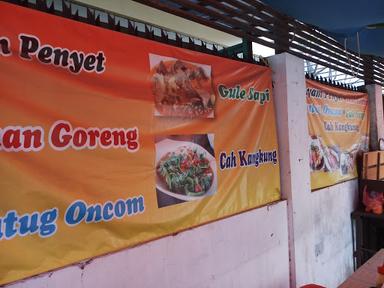 WARUNG AYAM PENYET