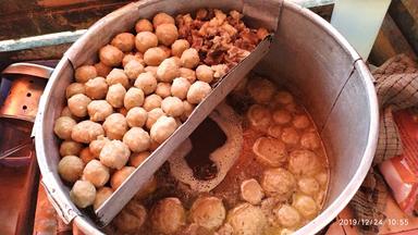 MIE AYAM & BAKSO (LEBAKSARI 2)